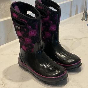Bogs Black and Purple Waterproof Boots